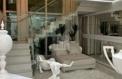 More em uma mansão suspensa e torne sua vida magnifica