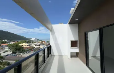 Cobertura duplex de 3 suítes em bombinhas, com ampla vista mar de quatro ilhas e canto grande.
