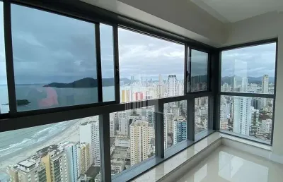 Apartamento no imponente edifício new york balneário camboriú