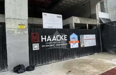 Excelente sala comercial em construção no centro de balneário camboriú