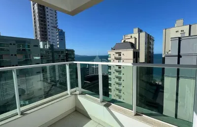 Apartamento quadra mar em meia praia, com 3 suítes e 2 vagas de garagem em itapema