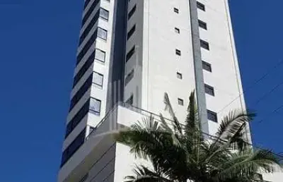Apartamento mobiiado com 03 suítes e 4 vagas de garagem em balneário camboriú