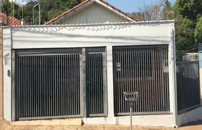 Casa com 3 quartos à venda no Centro, Araraquara 