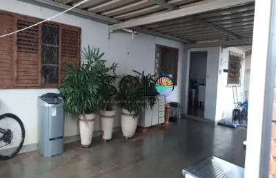 Casa com 4 quartos à venda no Jardim Floridiana (Vila Xavier), Araraquara 