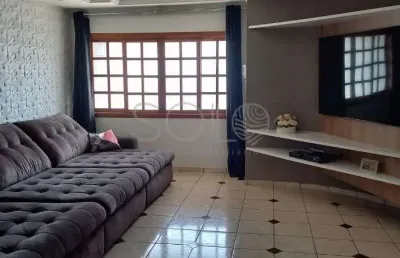 Casa com 3 quartos à venda no Jardim das Estações (Vila Xavier), Araraquara 