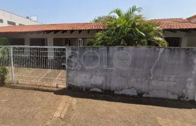 Casa com 5 quartos para alugar na Vila Harmonia, Araraquara 