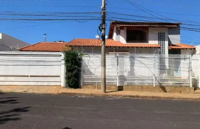 Casa com 3 quartos à venda no Jardim Morumbi, Araraquara 