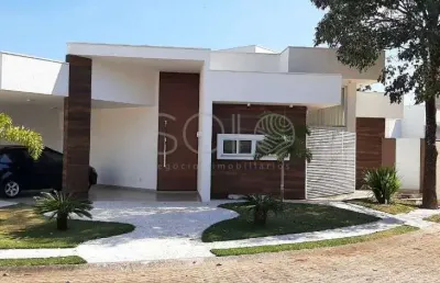 Belissima casa no condominio central park morada do sol