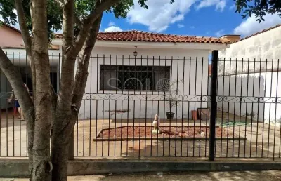 Casa com 3 quartos à venda no Centro, Araraquara 