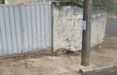 Imovel com excelente localizacao,farmacias,supermercado e centro.