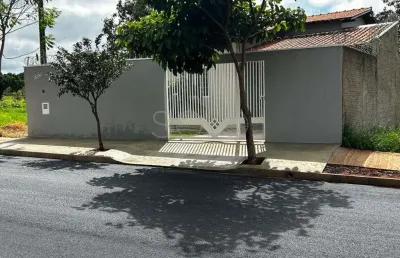 Casa com 3 quartos à venda na Cidade Jardim, Araraquara 