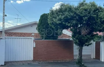 Casa com 3 quartos à venda no Jardim Santa Angelina, Araraquara 