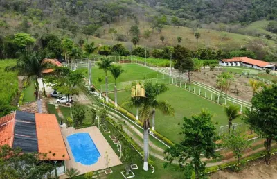 Fazenda excepcional em caracóis, esmeraldas - oportunidade única na lmg-808! 293.000m², 8 quartos, 1 suíte, 3 salas - visite já!