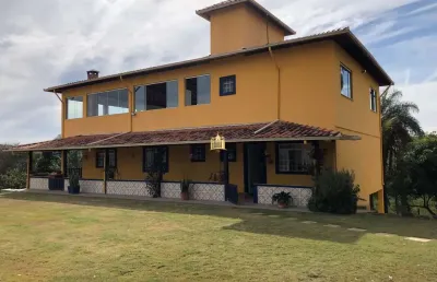 Lindo sítio à venda no condomínio topázio em esmeraldas