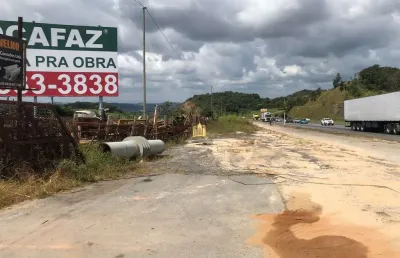Oportunidade única: terreno de 27.000m² à venda na florida, esmeraldas-mg! margens da br-040, investimento rentável de 15 mil/mês! venha conferir!
