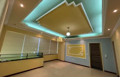 Apartamento de luxo no centro de esmeraldas-mg: 5 quartos, 1 suíte, 2 salas, 5 banheiros, 2 vagas, 200m². oportunidade única!