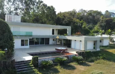 Casa de luxo no condomínio belvedere em esmeraldas-mg: 9 quartos, piscina, espaço gourmet - agende sua visita!