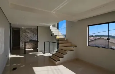 Casa à venda em esmeraldas-mg, são pedro: 3 quartos, 2 suítes, 2 salas, 3 banheiros, 3 vagas de garagem, 111m².