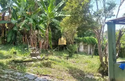 Casa à venda em esmeraldas-mg, bairro novo retiro: 2 quartos, 1 sala, 1 banheiro, 2 vagas de garagem, 70m². venha conferir!