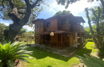 Sítio à venda em esmeraldas - 6.000m², casa de madeira, área gourmet, orquidário e muito mais! apenas r$680.000