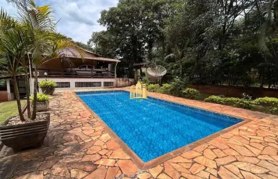 Sítio à venda no cidade jardim: 4 quartos, piscina e pomar!