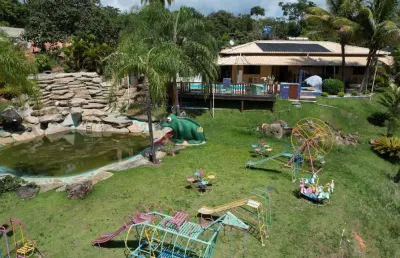 Casa de luxo à venda condomínio nosso rancho: 4 suítes, lazer completo e 5.000m²!