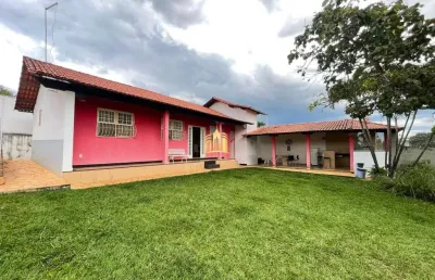 Casa à venda no fernão dias: 3 quartos, área gourmet e piscina com hidro!