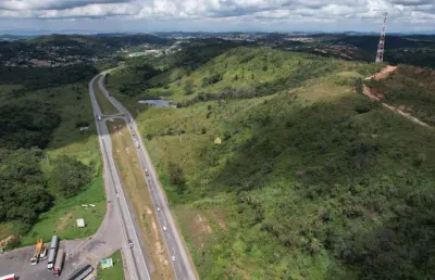 Terreno 322.100,00 m² na br-040, esmeraldas, mg ? à venda