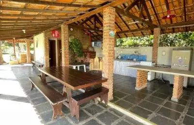 Sítio luxuoso no condomínio quinta das esmeraldas: com lazer completo