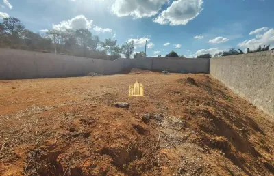 Aluguel terreno rural 1200m² condomínio pedra verde esmeraldas ? poço artesiano, energia ? r$ 2.000,00/mês