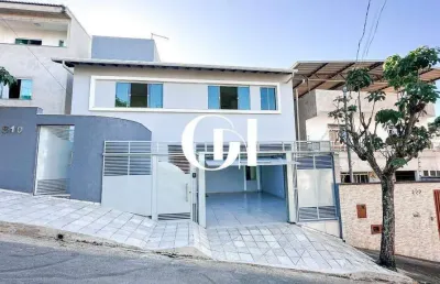 Casa dos seus sonhos no recanto da mata - espaço, elegância e possibilidades infinitas.
