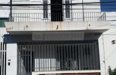 Casa com 4 quartos sendo 1 suíte e quintal no centro de sorocaba!
