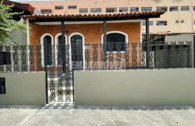 Casa com 3 quartos sendo 1 suíte e 5 vagas - jd. maria antônia