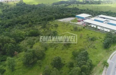 Terreno à venda na Avenida Itavuvu, s/n, Jardim Santa Cecília, Sorocaba