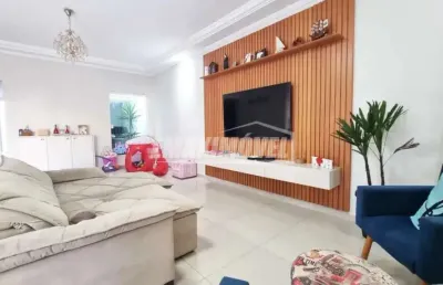 Casa com 3 quartos sendo 1 suíte, 4 vagas e espaço gourmet - éden