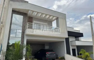 Casa com 4 quartos sendo 1 suíte e 4 vagas - cond. helena maria