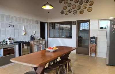 Casa com 3 quartos à venda na Rua Caraguatatuba, 137, Nova Vinhedo, Vinhedo