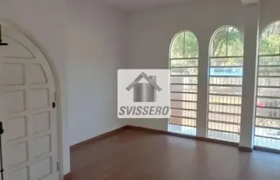 Casa com 4 quartos para alugar na Avenida Jurandyr Bueno, Parque União, Bauru