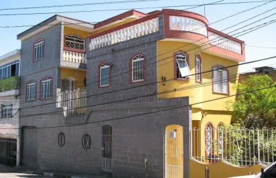 Casa com 5 quartos à venda na Rua Egito, 245, Taboão, Diadema