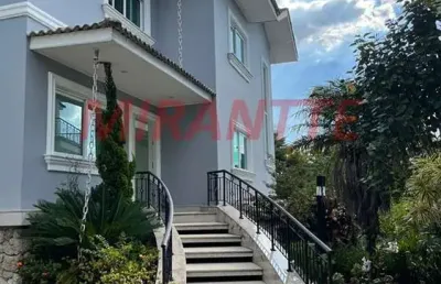 Cond. fechado de 522m² com 3 quartos em jardim floresta