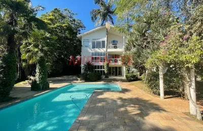 Sobrado de 1000m² com 4 quartos em serra da cantareira