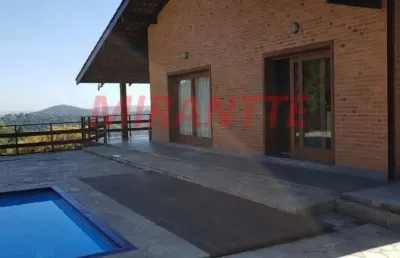 Sobrado de 400m² com 5 quartos em serra da cantareira