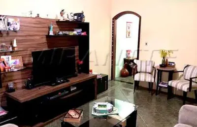 Sobrado de 212m² com 4 quartos em jardim santa clara