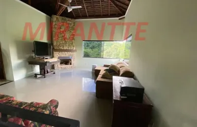 Sobrado de 750m² com 5 quartos em serra da cantareira