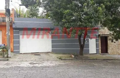 Casa terrea de 150m² com 3 quartos em santa terezinha