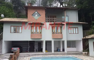 Sobrado de 380m² com 3 quartos em serra da cantareira
