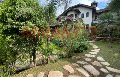 Sobrado de 600m² com 4 quartos em serra da cantareira