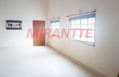 Sobrado de 469m² com 6 quartos em serra da cantareira
