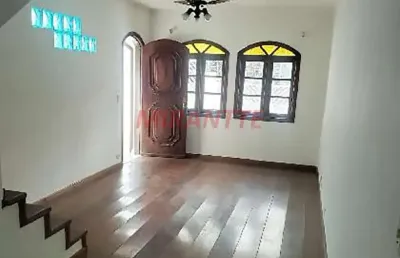 Sobrado de 213m² com 4 quartos em vila irmaos arnoni