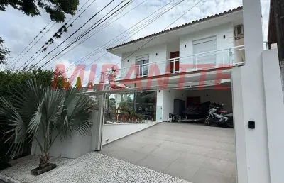 Cond. fechado de 282m² com 4 quartos em vila irmaos arnoni